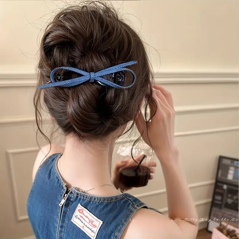 Velina™ – Denim Bow Twist Clip (1+1 Free)