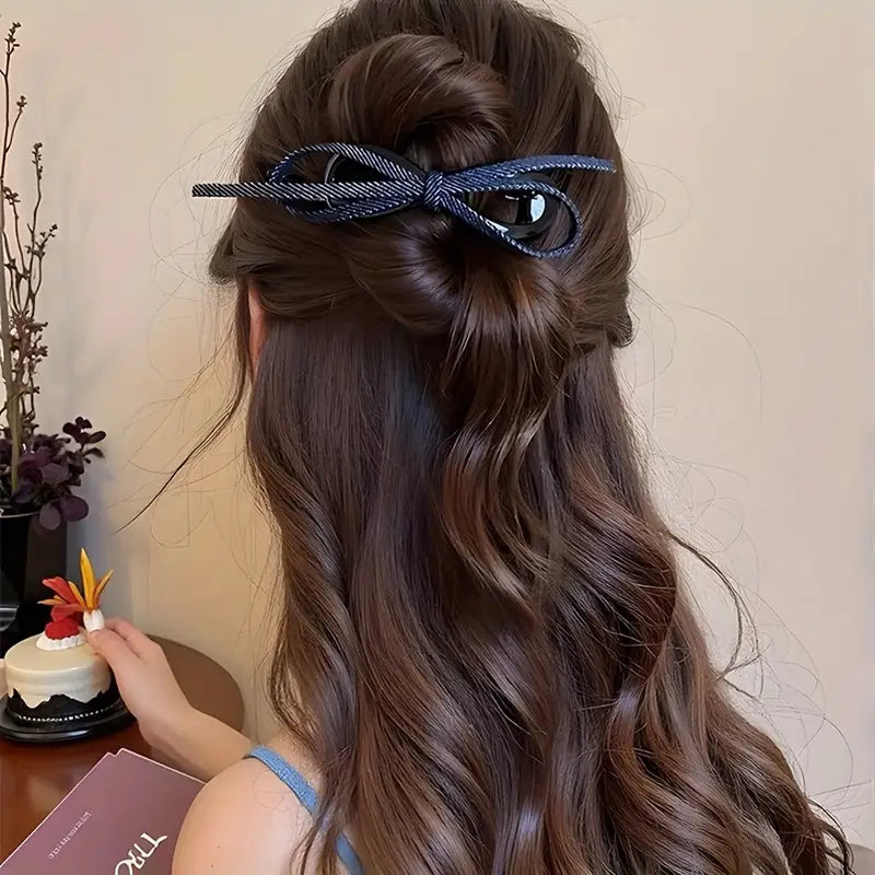 Velina™ – Denim Bow Twist Clip (1+1 Free)