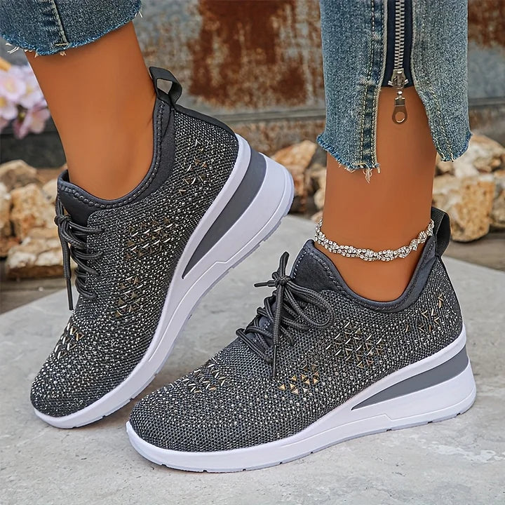 Aireli™ – Orthopaedic Walking Sneakers with Foot Support (50% Off)