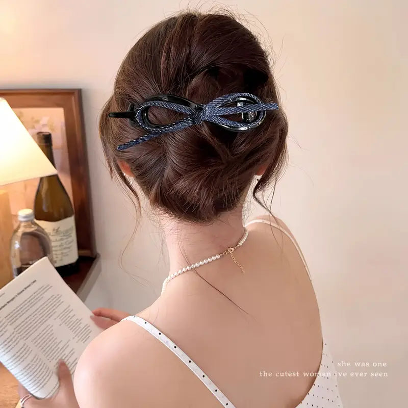 Velina™ – Denim Bow Twist Clip (1+1 Free)