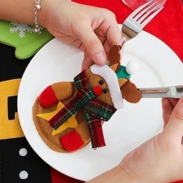 Hollynest™ – 6 Christmas Cutlery Holder Pockets (50% Off)