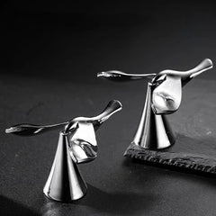 Aviro™ - Balancing Bird Bottle Opener