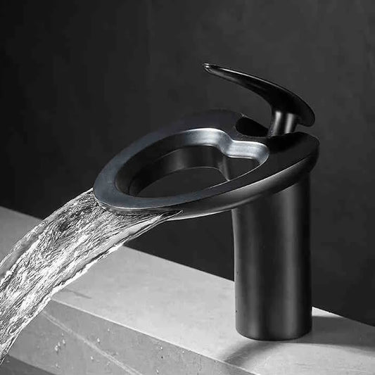 Copperflow™ – Elegant Waterfall Faucet