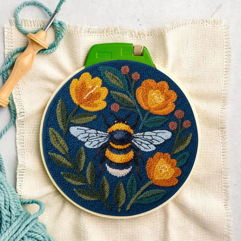 Blossom & Bumble – Bumblebee Punch Needle Kit