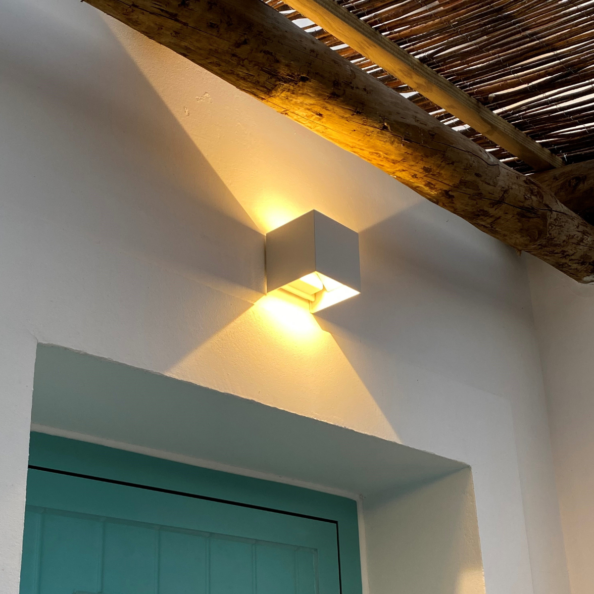 Glindra™ – Modern Touch-Activated Cube Light (50% Off)