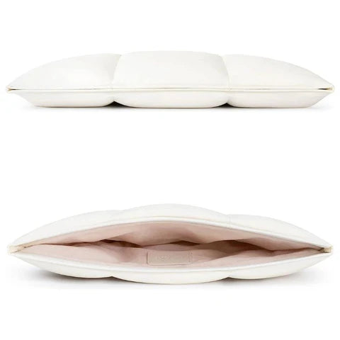 Snugsy™ - Quilted Laptop Sleeve with Magnetic Closure (50% Off)