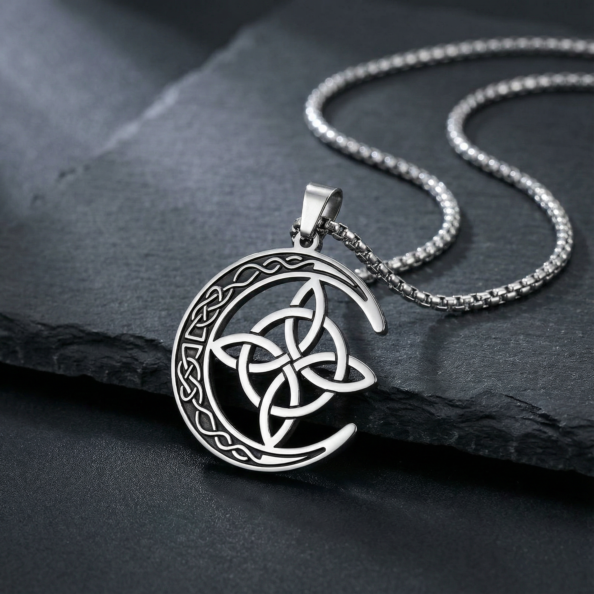 Lunara™ Celtic Moon Protection Pendant – Clarendale