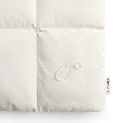 Snugsy™ - Quilted Laptop Sleeve with Magnetic Closure (50% Off)