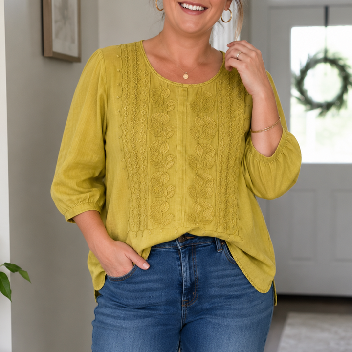 Airlume – Embroidered-look Short-Sleeve Top