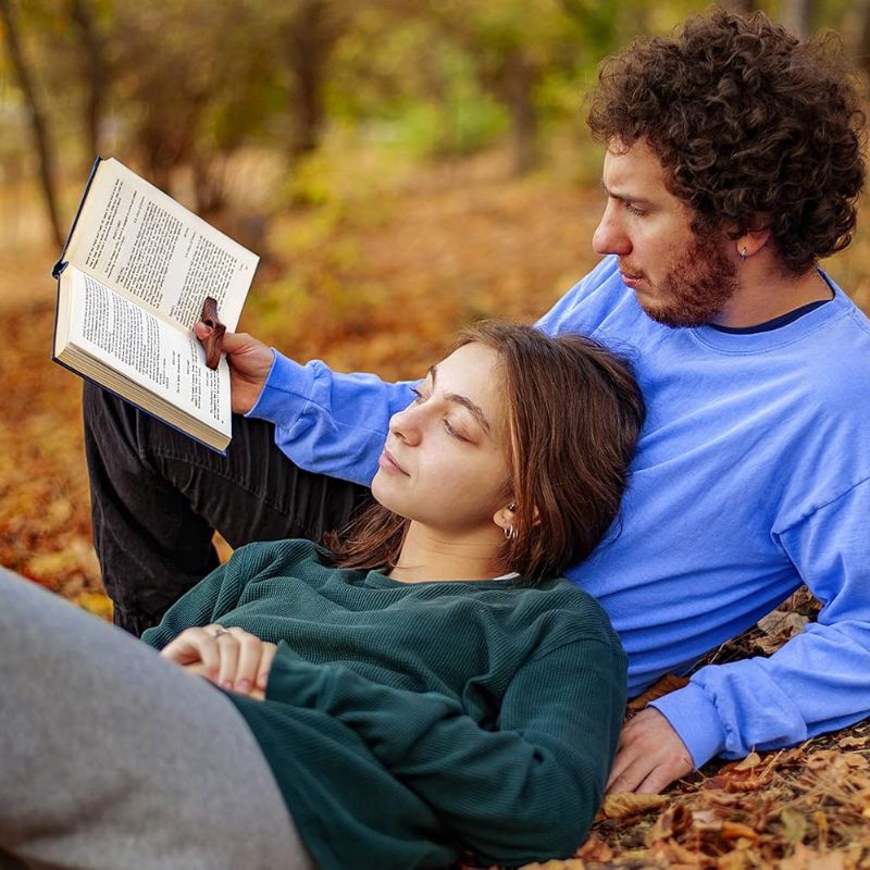 StoryGrip™ - Thumb Page Holder for Relaxed Reading
