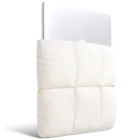 Snugsy™ - Quilted Laptop Sleeve with Magnetic Closure (50% Off)