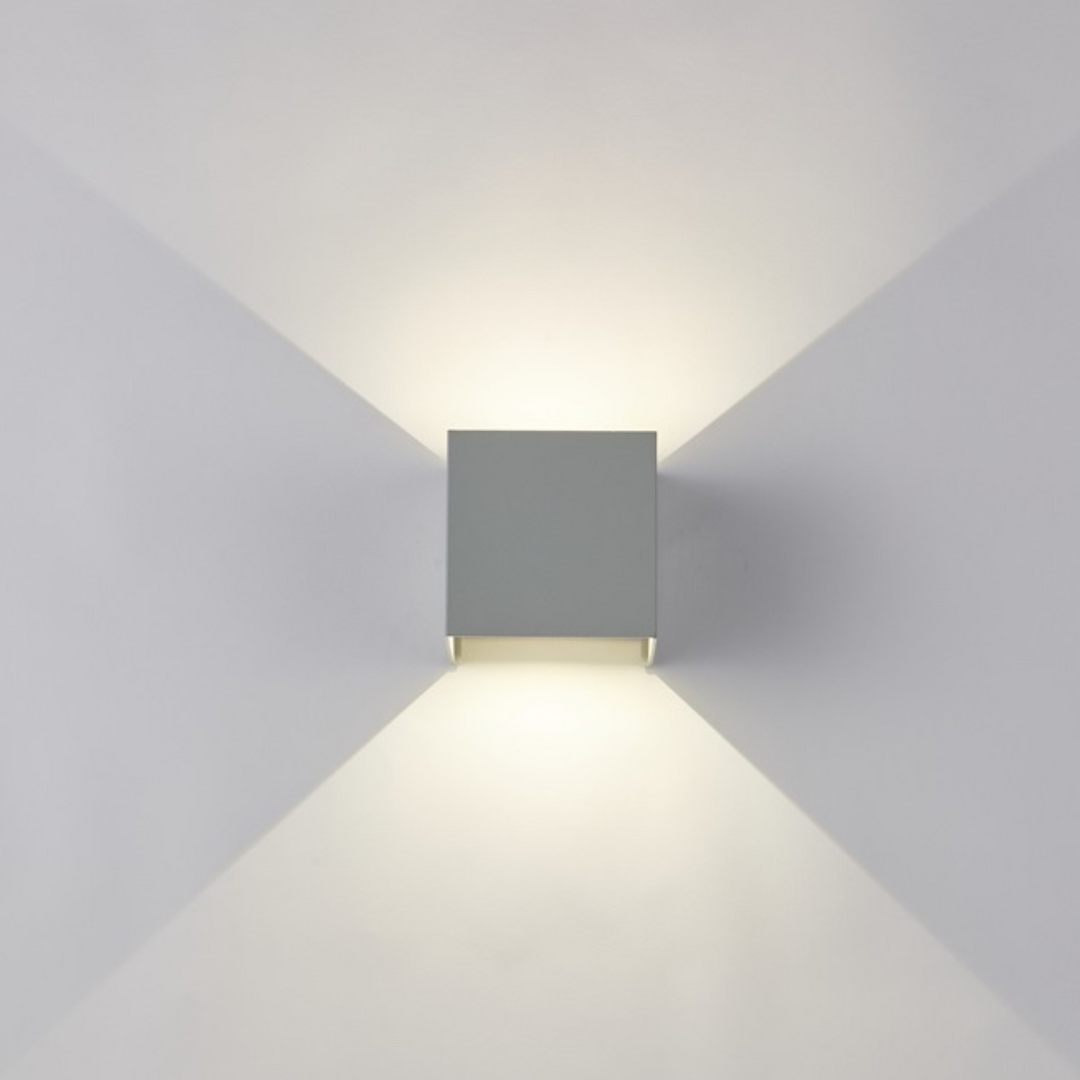 Glindra – Modern Touch-Activated Cube Wall Light