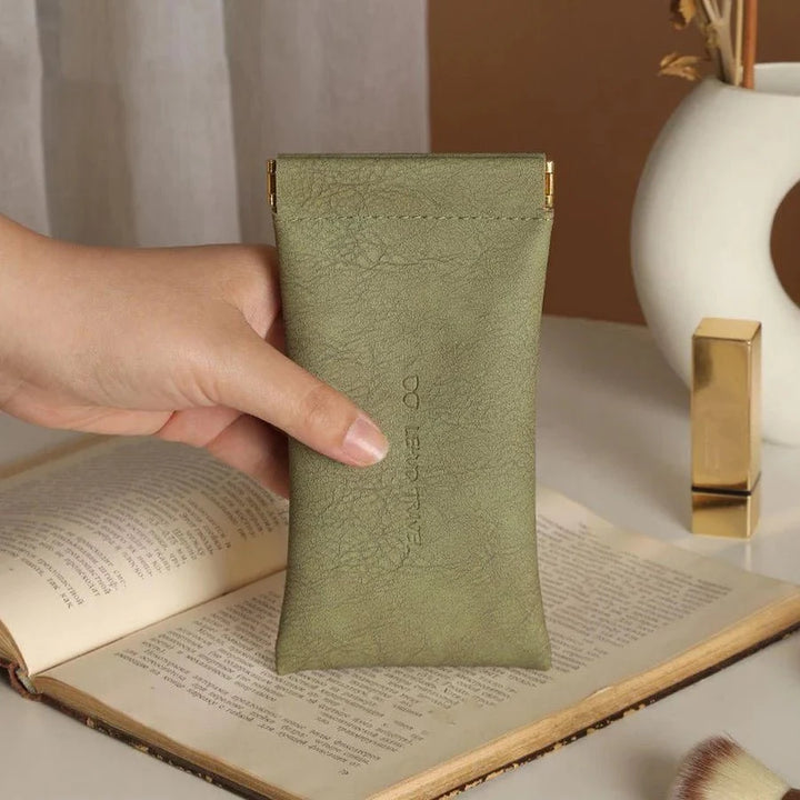 Brandary™ - slim leather organizer with snap closure (2+2 Free)