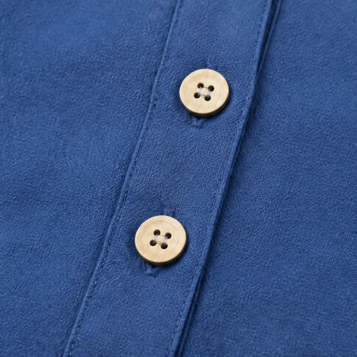 Amberlys – Airy Linen Blouse with V-Neck and Buttons