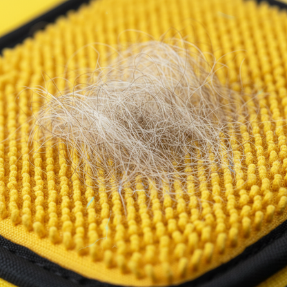 Glissfur™ – Electrostatic Glove for Pet Hair Removal