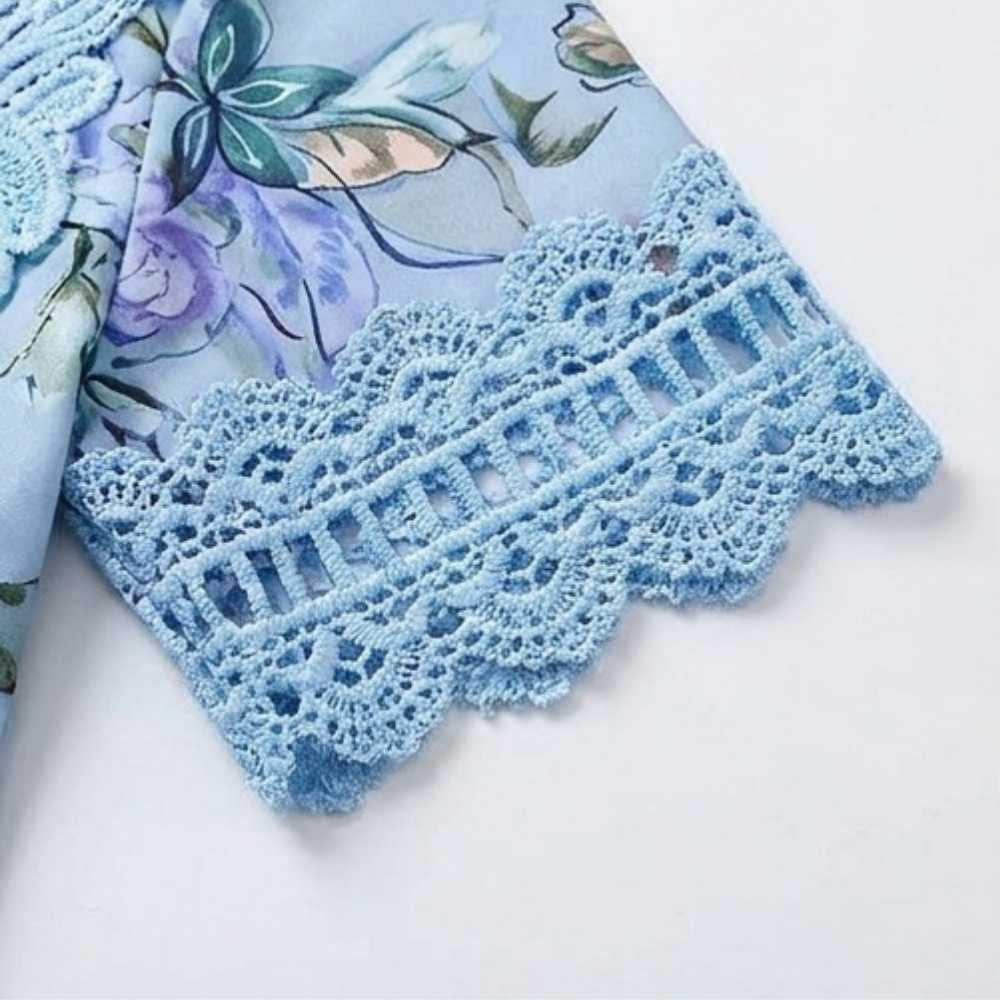 Florenza – Women's Lace Yoke Floral Blouse