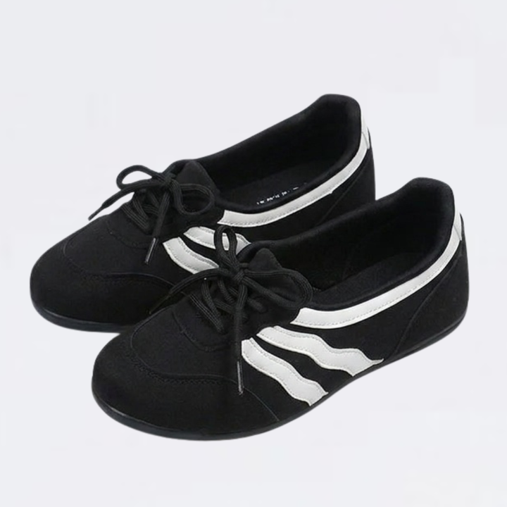 Lunelle – Retro Slip-On Sneakers