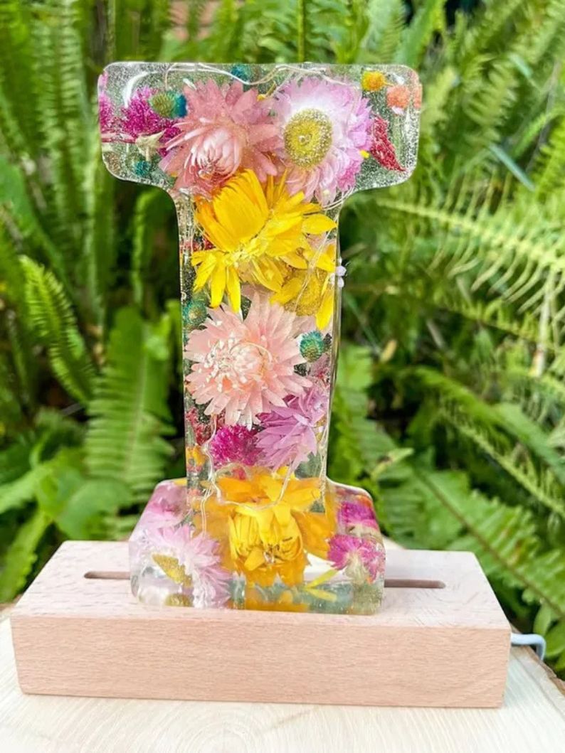 Florenza™ – Floral Resin Night Light  (50% Off)