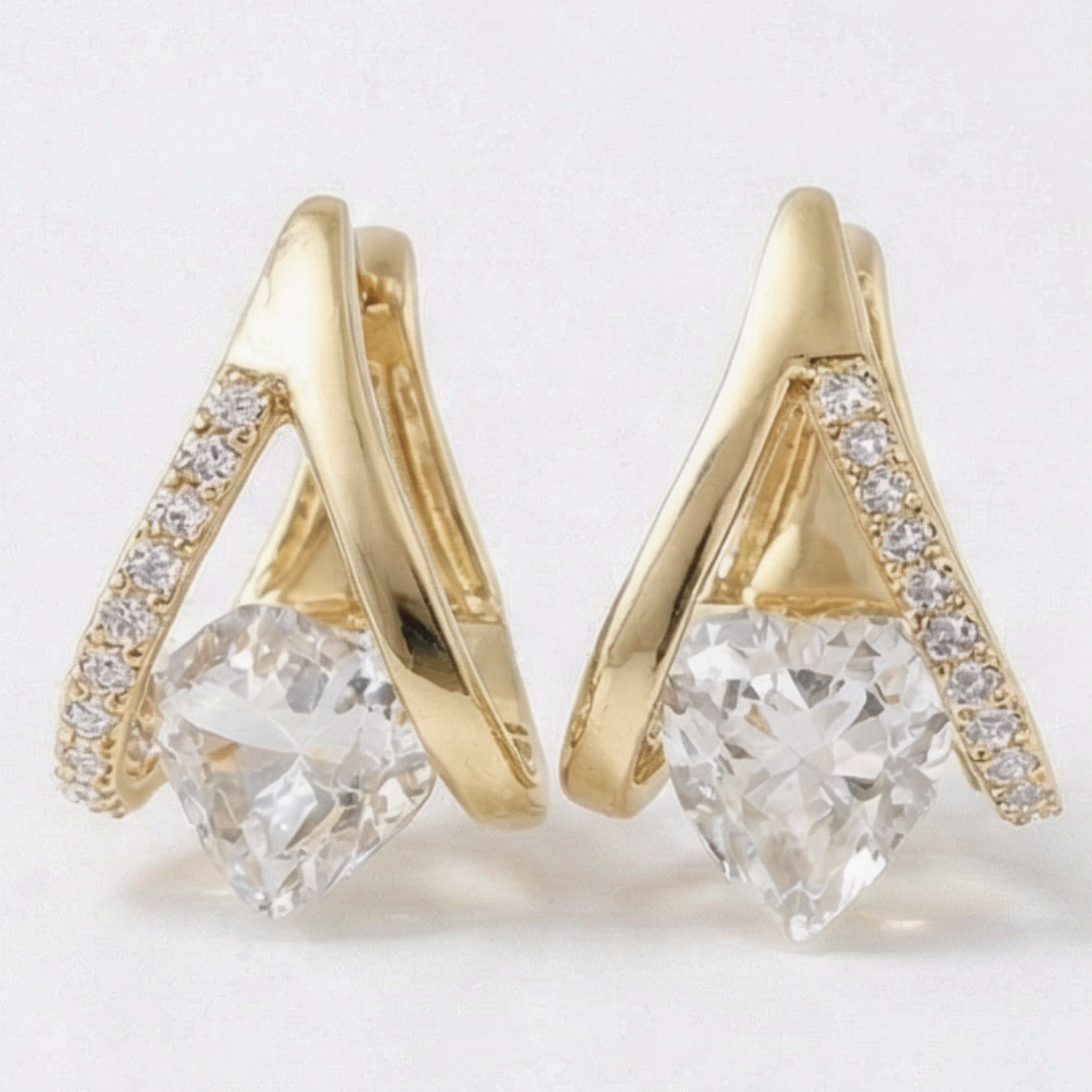 Lunavia – V-Frame Heart Earrings