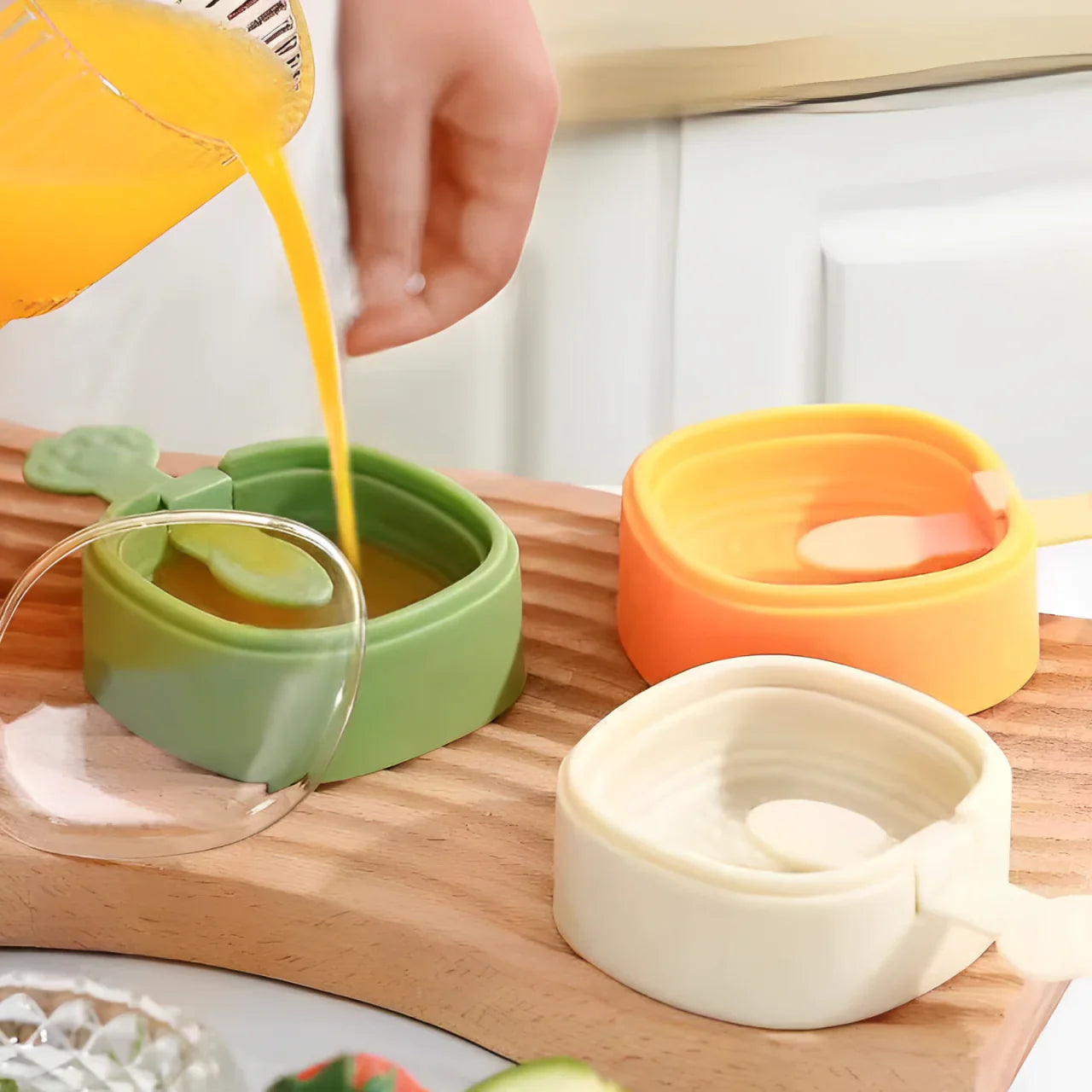 Frozenly™ - Homemade Popsicle Maker for Healthy Treats (1+1 Free)