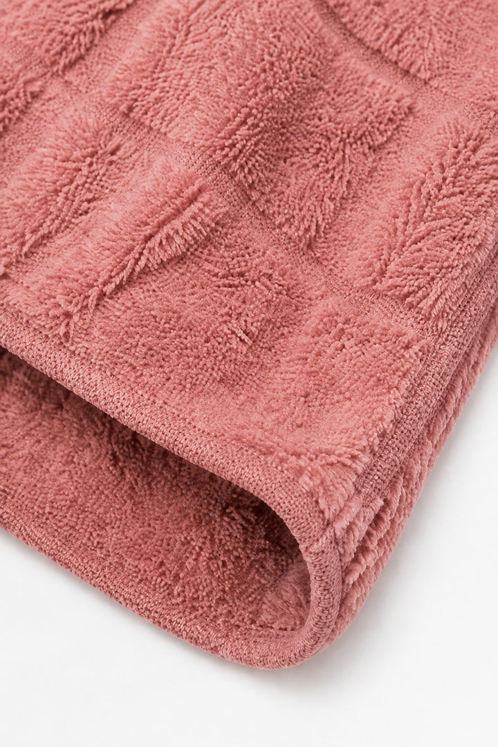 Plushden – Checkered Fuzzy Open-Front Cardigan