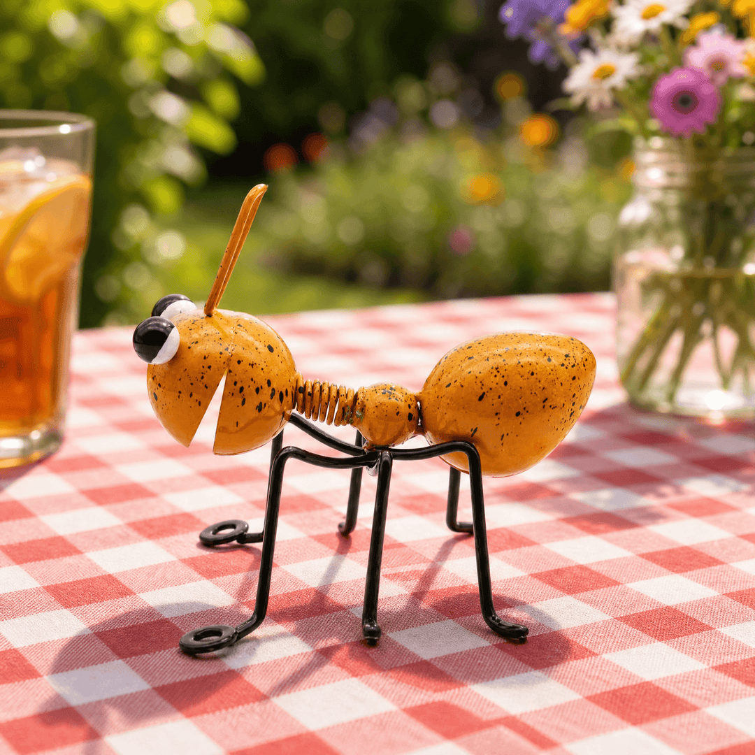 Antly™ – Colorful Metal Ants for Whimsical Gardens Yellow