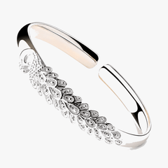Pavora™ – Peacock Feather Cuff Bracelet