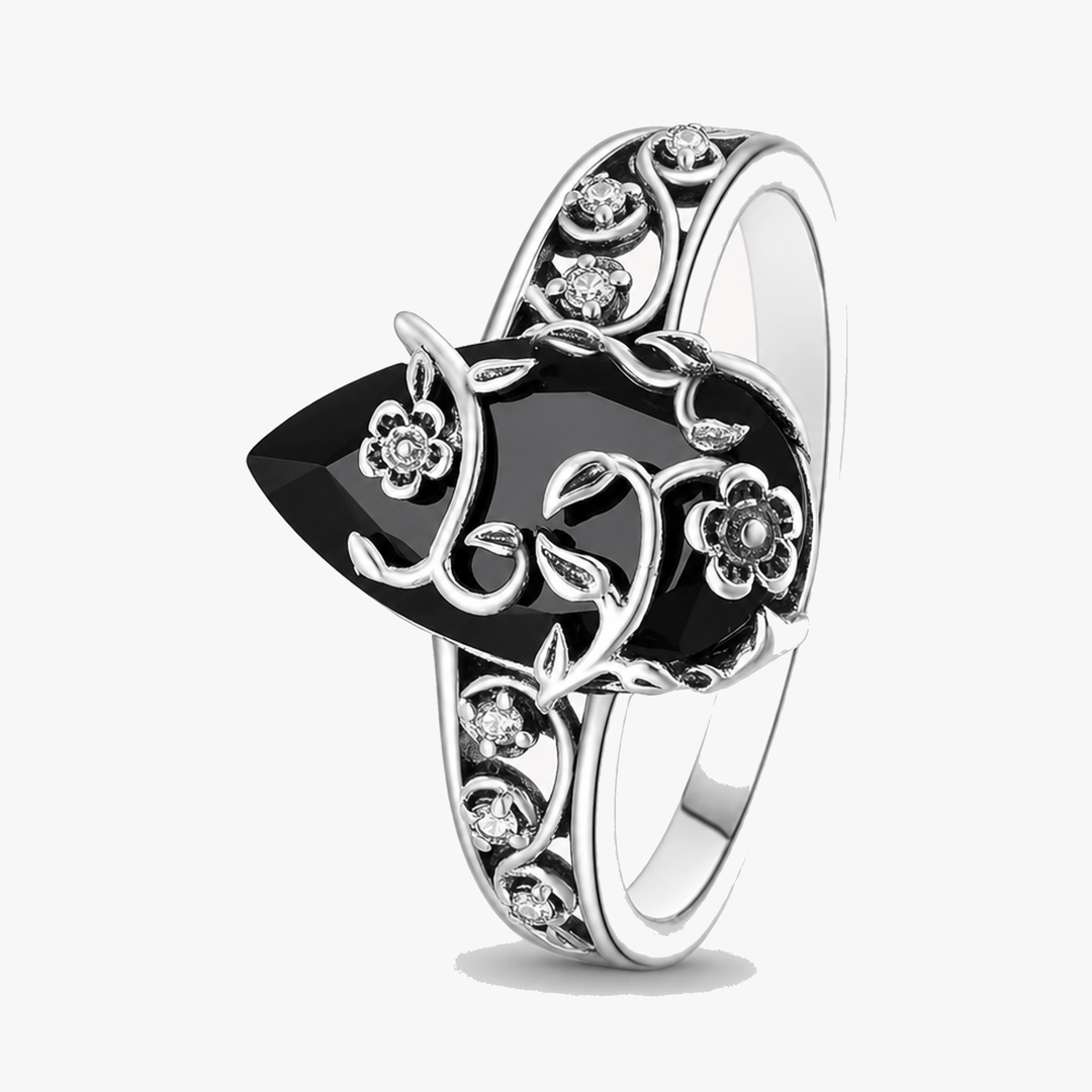 Noireva™ – Vintage Filigree Vine Ring