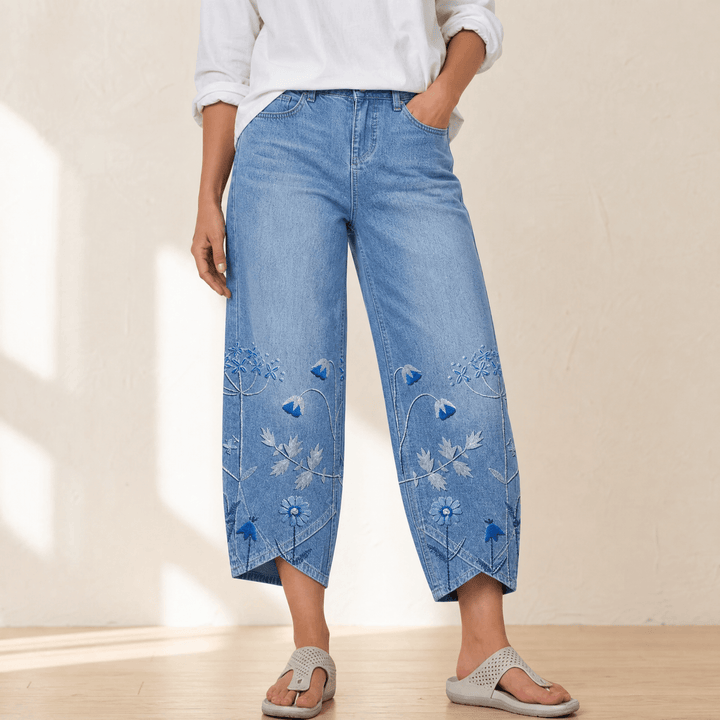Bloomara – Women's Embroidered Wide-Leg Jeans with Tulip Hem Light Blue