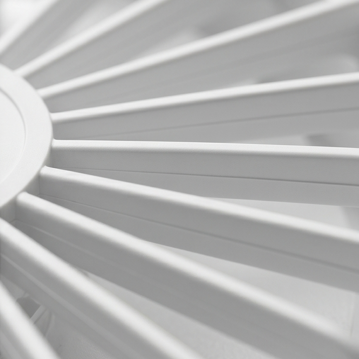 Breezo – Screw-In Ceiling Fan with LED Light