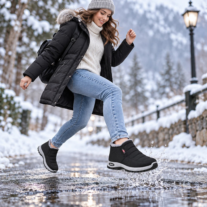 Snowelle – Fleece-Lined Padded Slip-On Ankle Boots