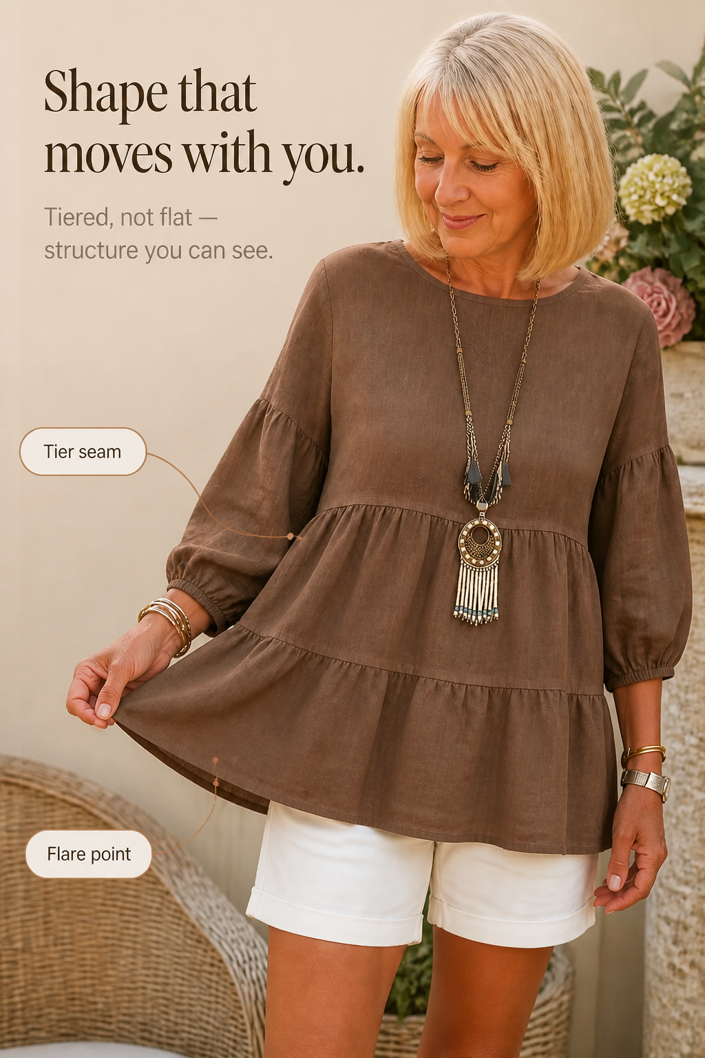 Lanterna – Embroidered Tiered Lantern Sleeve Blouse