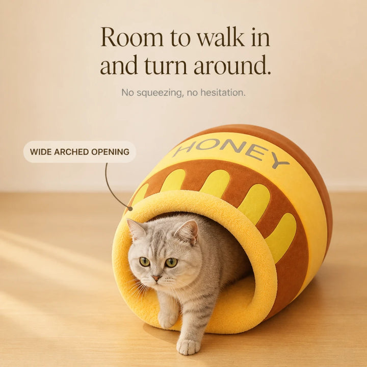 HoneyHaven – Honey Pot-Shaped Enclosed Pet Bed