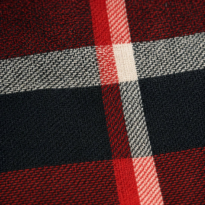Plaidelle – Plaid Chenille Sleeveless Vest