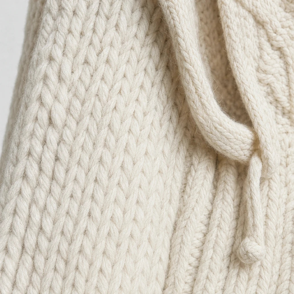 Hoodlune – Chunky Knit Hooded Pullover