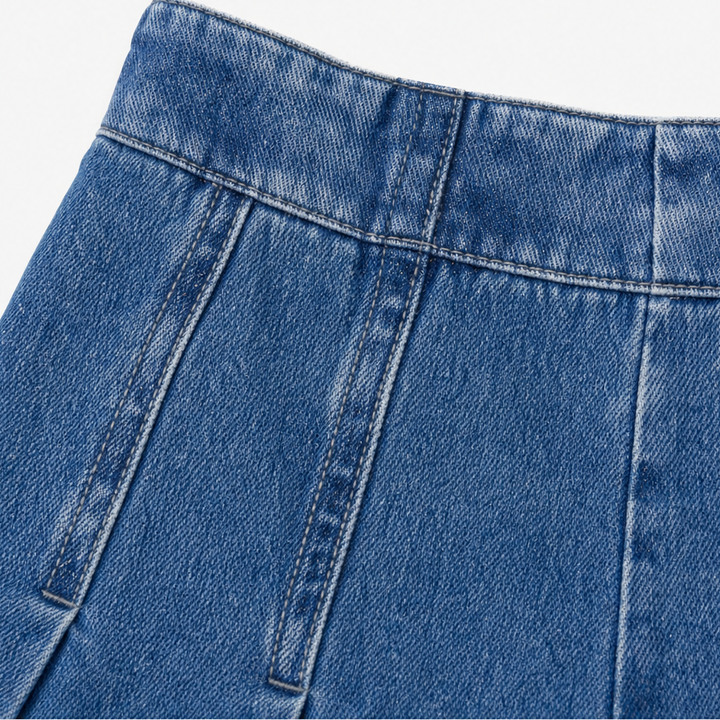 Pleatline – High-Waisted Pleated Wide-Leg Jeans