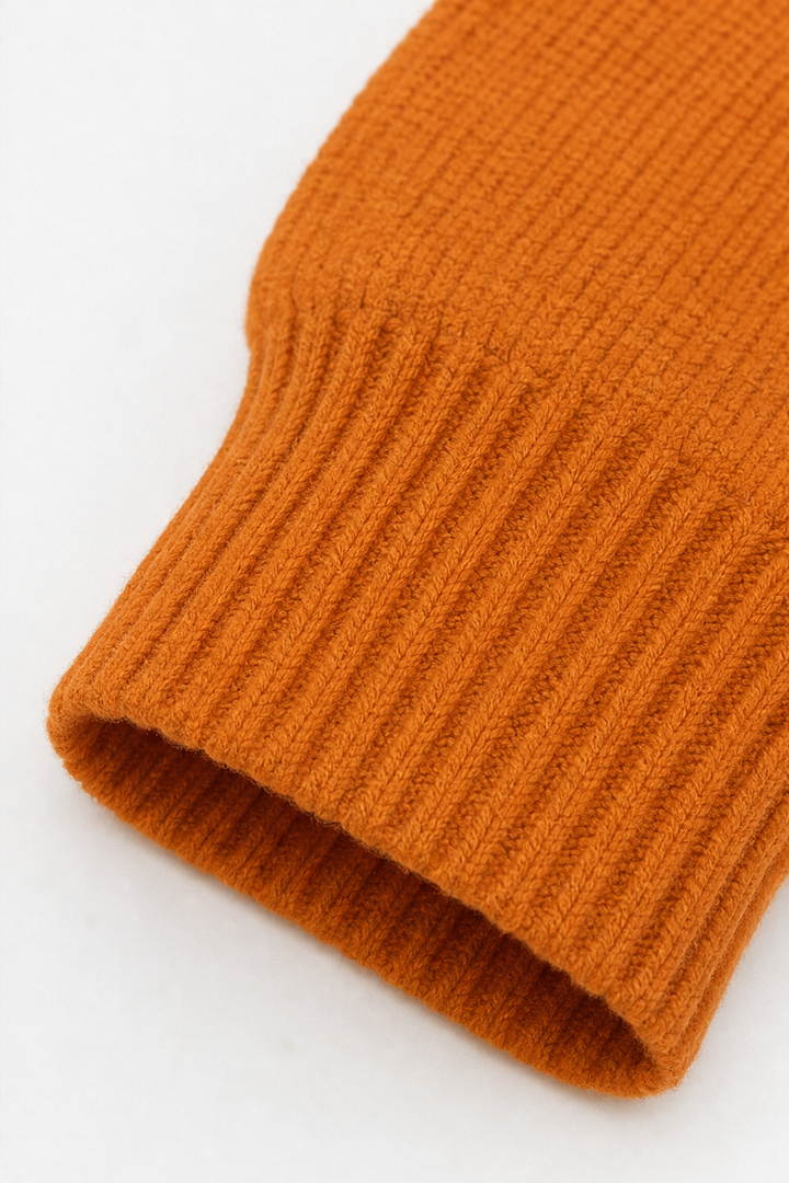 Softline – Ribbed V-Neck Relaxed Knit Sweater