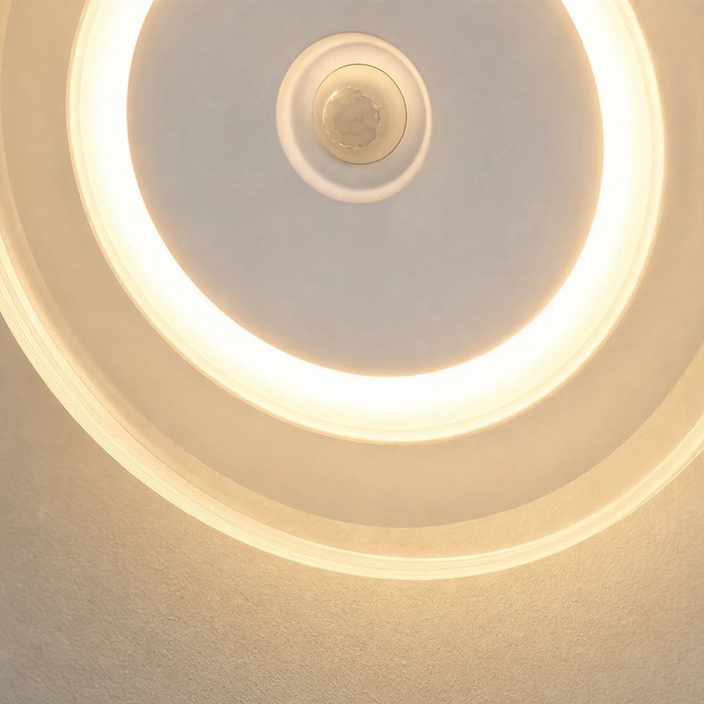 LumaTime – Motion-Sensor Clock Night Light