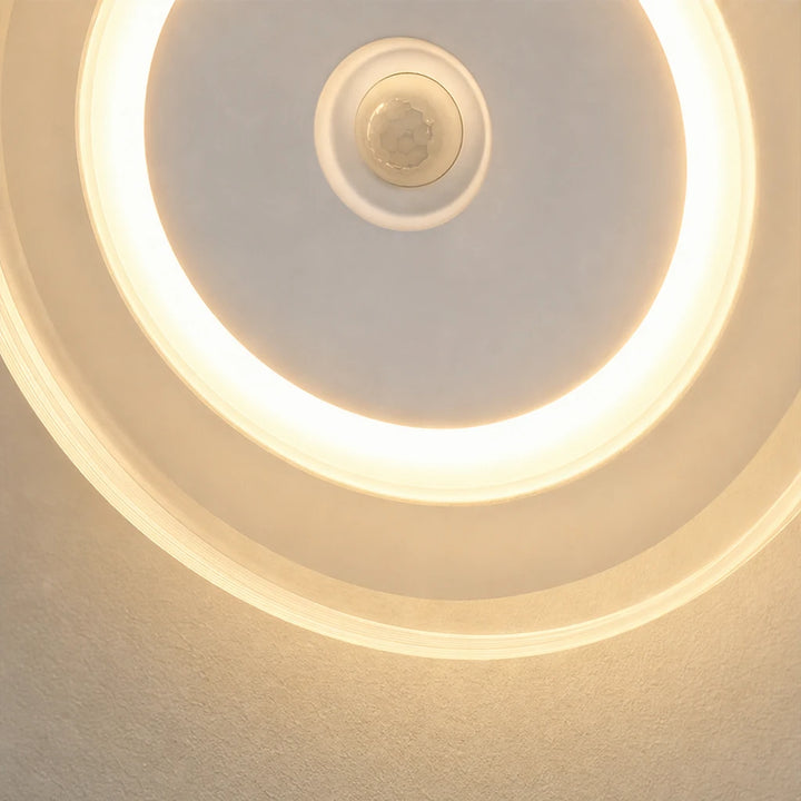 LumaTime – Motion-Sensor Clock Night Light