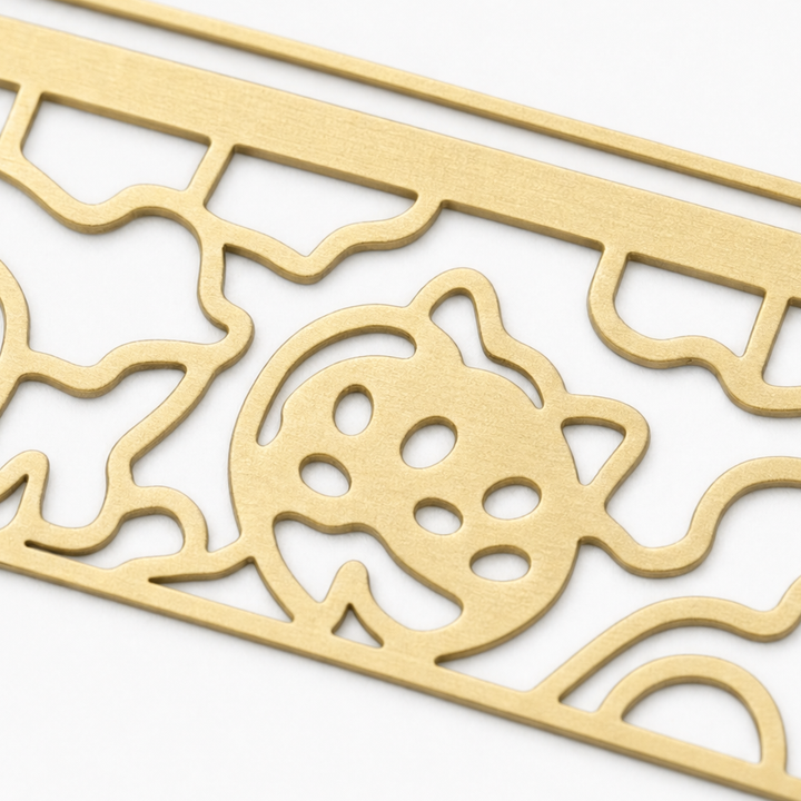 Markwell – Cat Stencil Ruler Bookmark