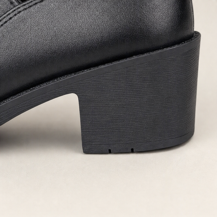 Wearbella – Wide Toe Box Block Heel Pumps
