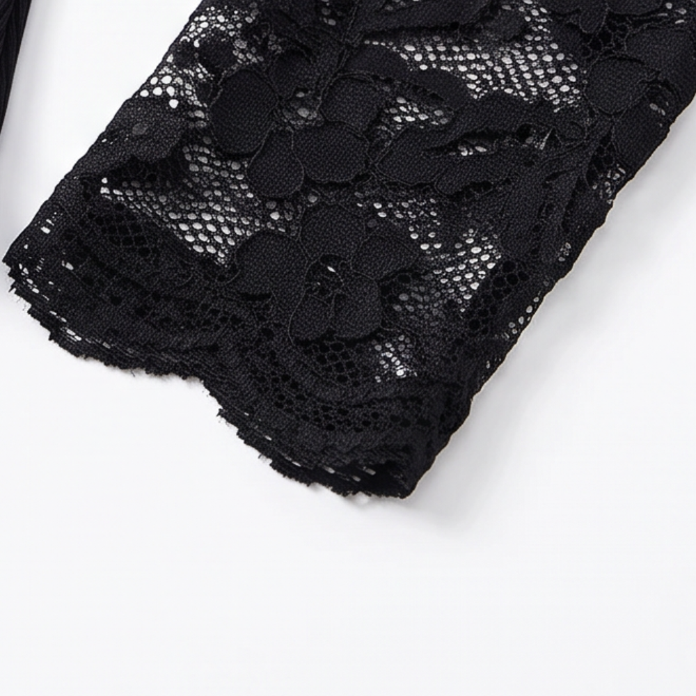 Curvella – Ribbed Scallop Lace-Look Trim Fitted Top