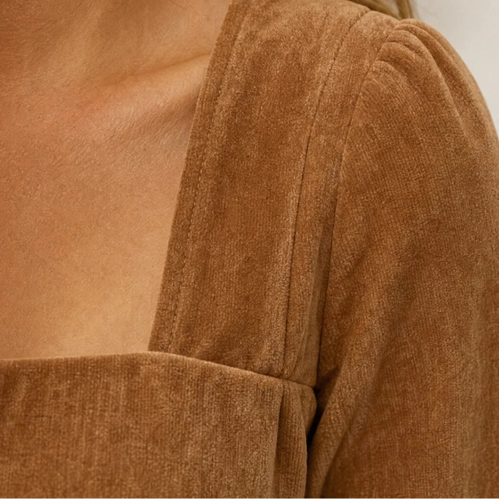 Elara – Square Neck Button-Accent Blouse