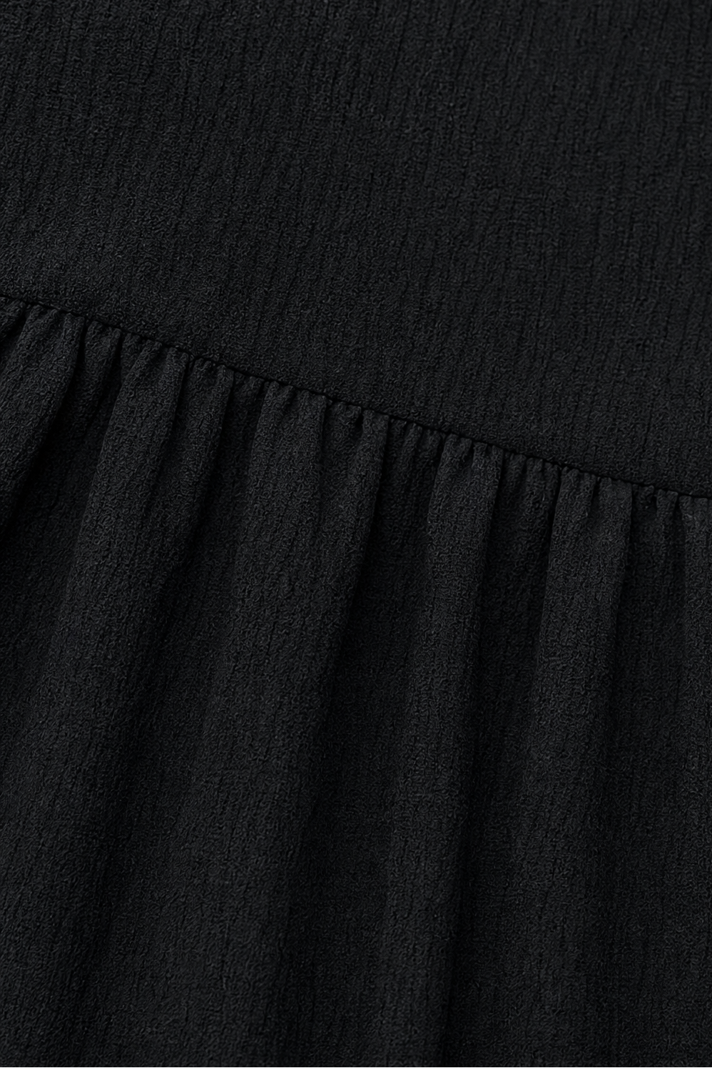 Breezalyn – Tiered Ruffle V-Neck Maxi Dress