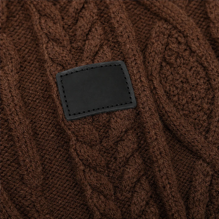 Cable & Co. – Cable-Knit Sweater And Trouser Set