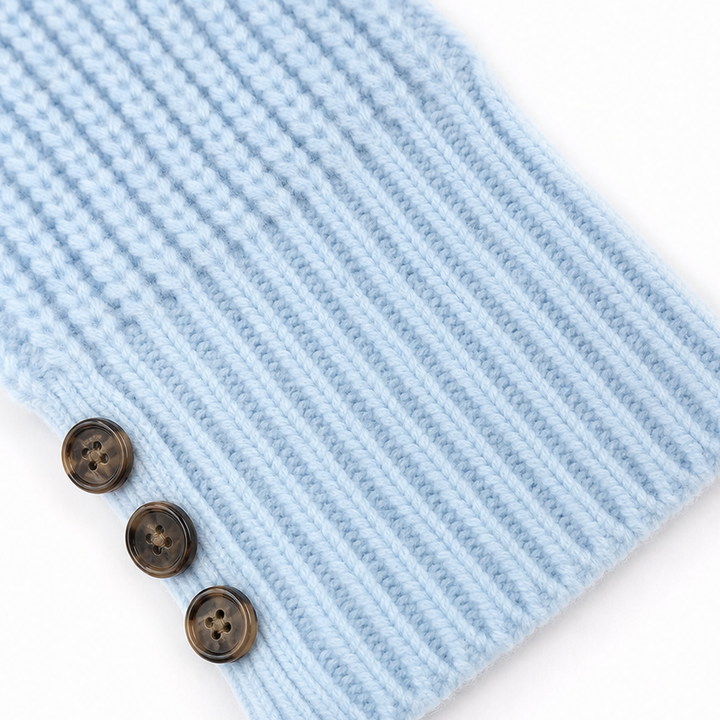 Vellora – Contrast-Trim Button-Detail V-Neck Sweater