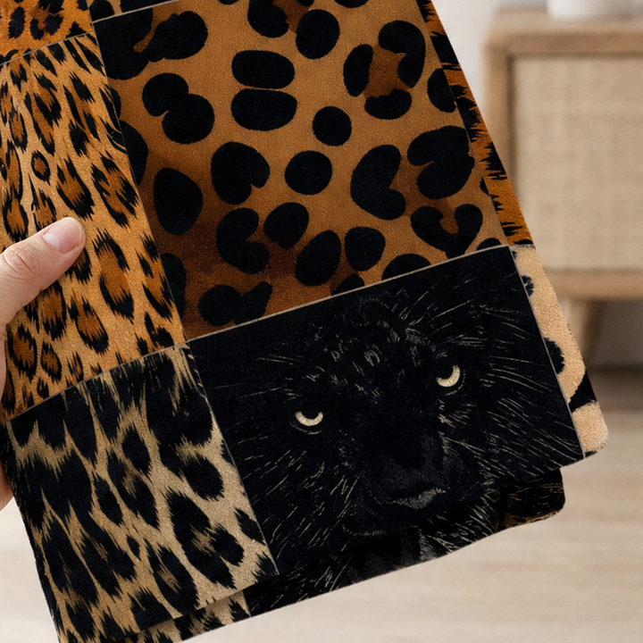 Purrfecto – Leopard Print Polyester Throw Blanket