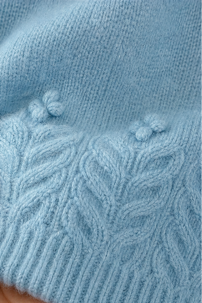 Cablesse – Braided Cable Knit Crew Neck Sweater