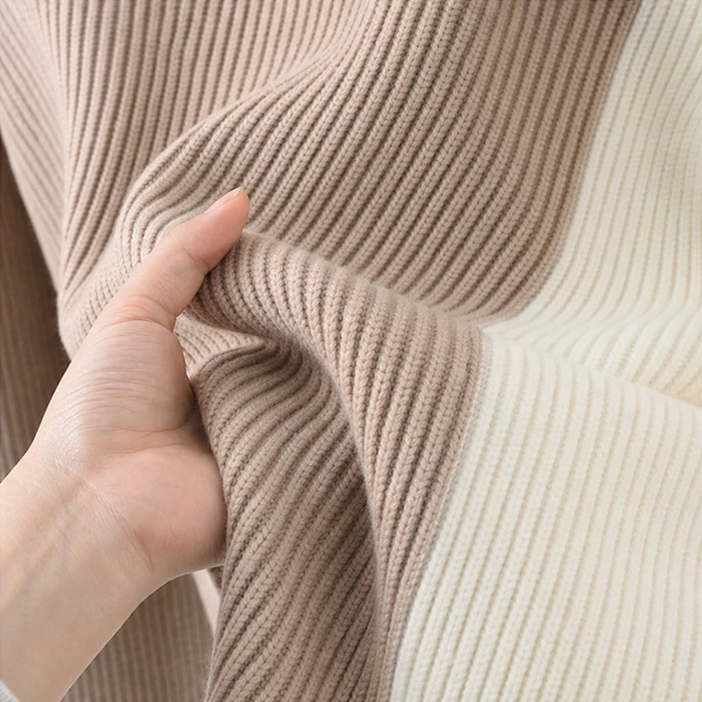 Vellora – Contrast Panel Sweater And Skirt Set