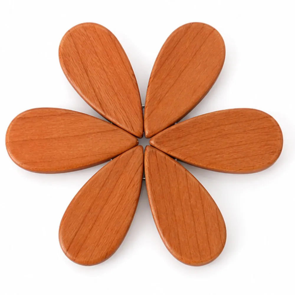 Pinecrest – Wooden Look Christmas Tree Trivet Set with Gravity